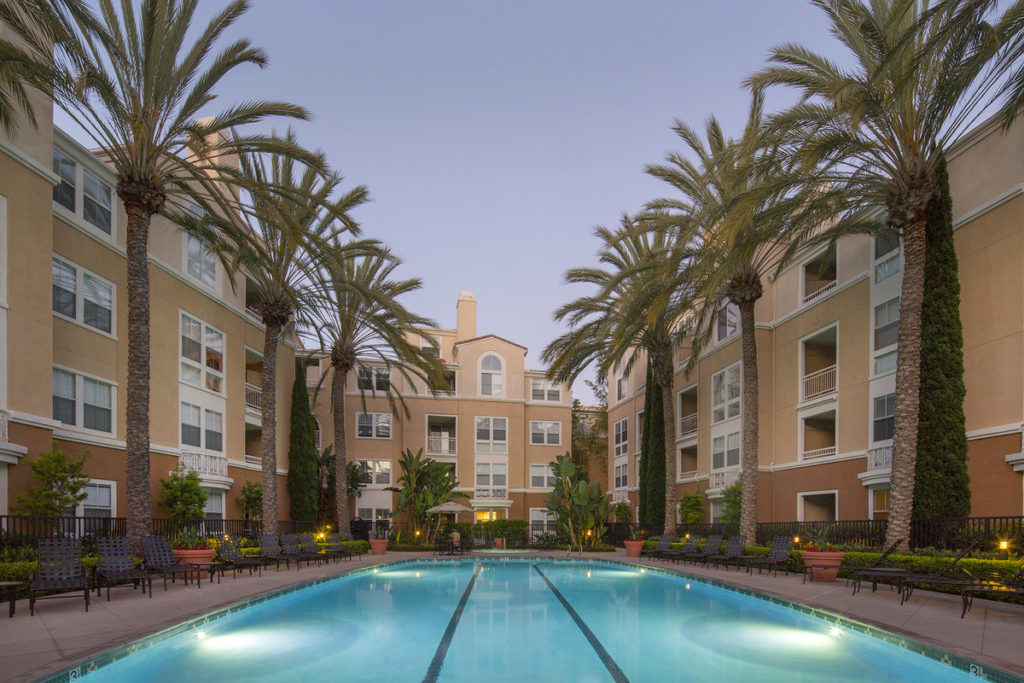 La Jolla Palms Apartments