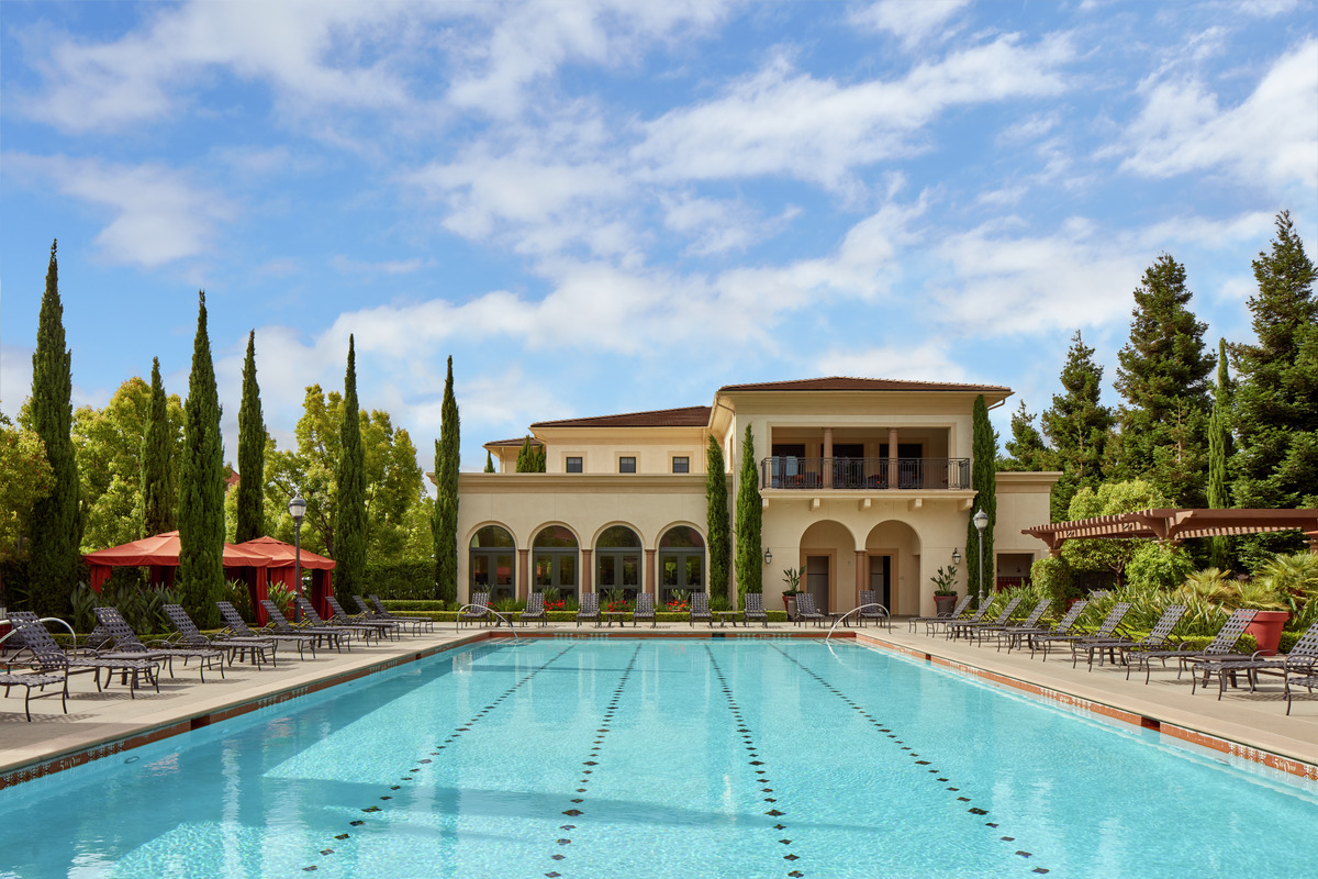 Stewart Village Apartments in Sunnyvale