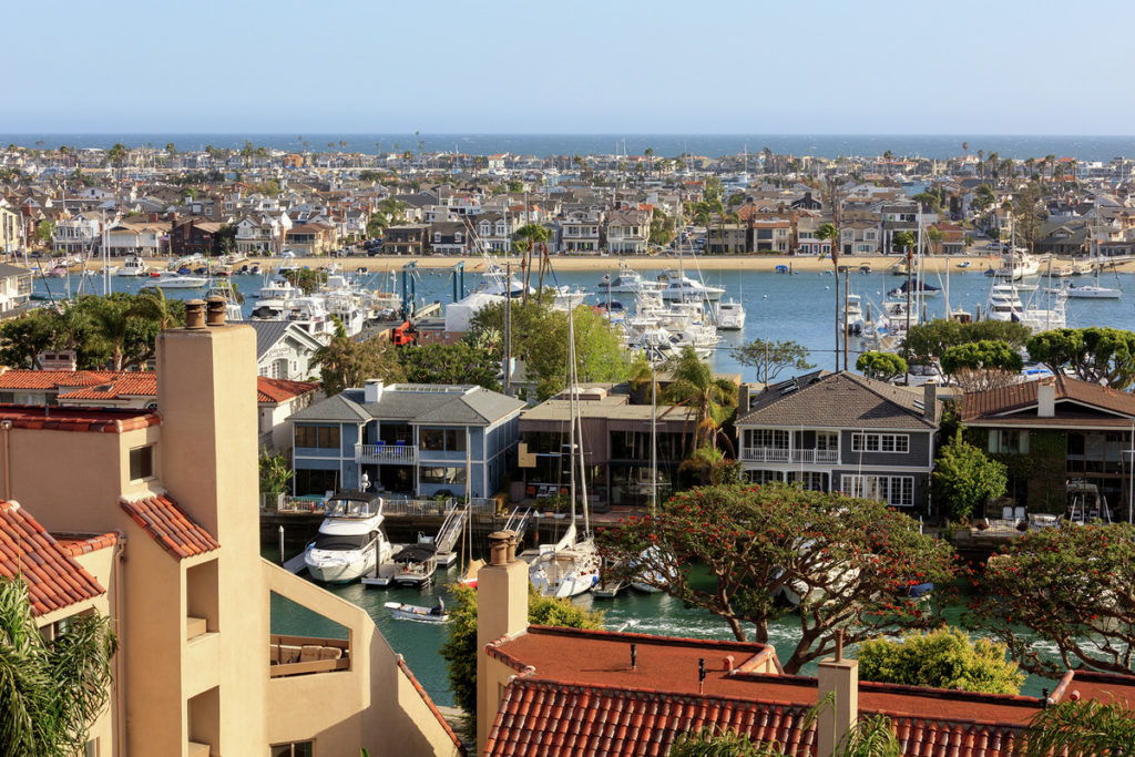 Promontory Point Apartment Homes