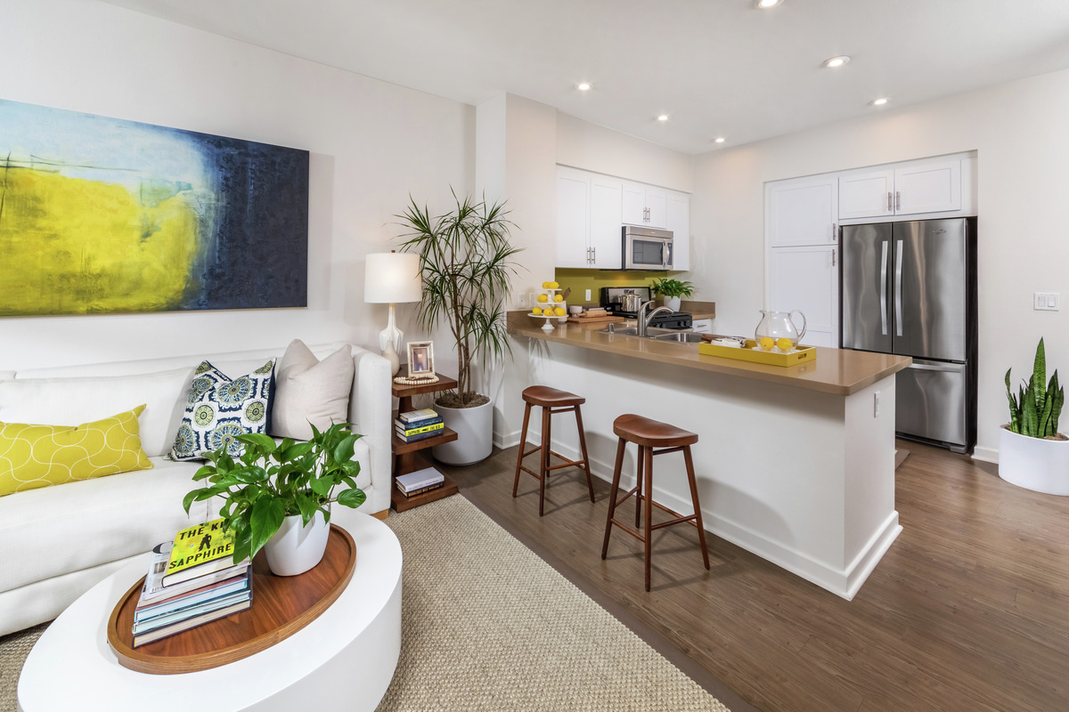 Tips for finding first apartment: Photo of Gateway Apartment Home kitchen with appliances